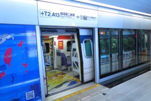 台北の街歩きと地下鉄入口（2025年6月撮影）